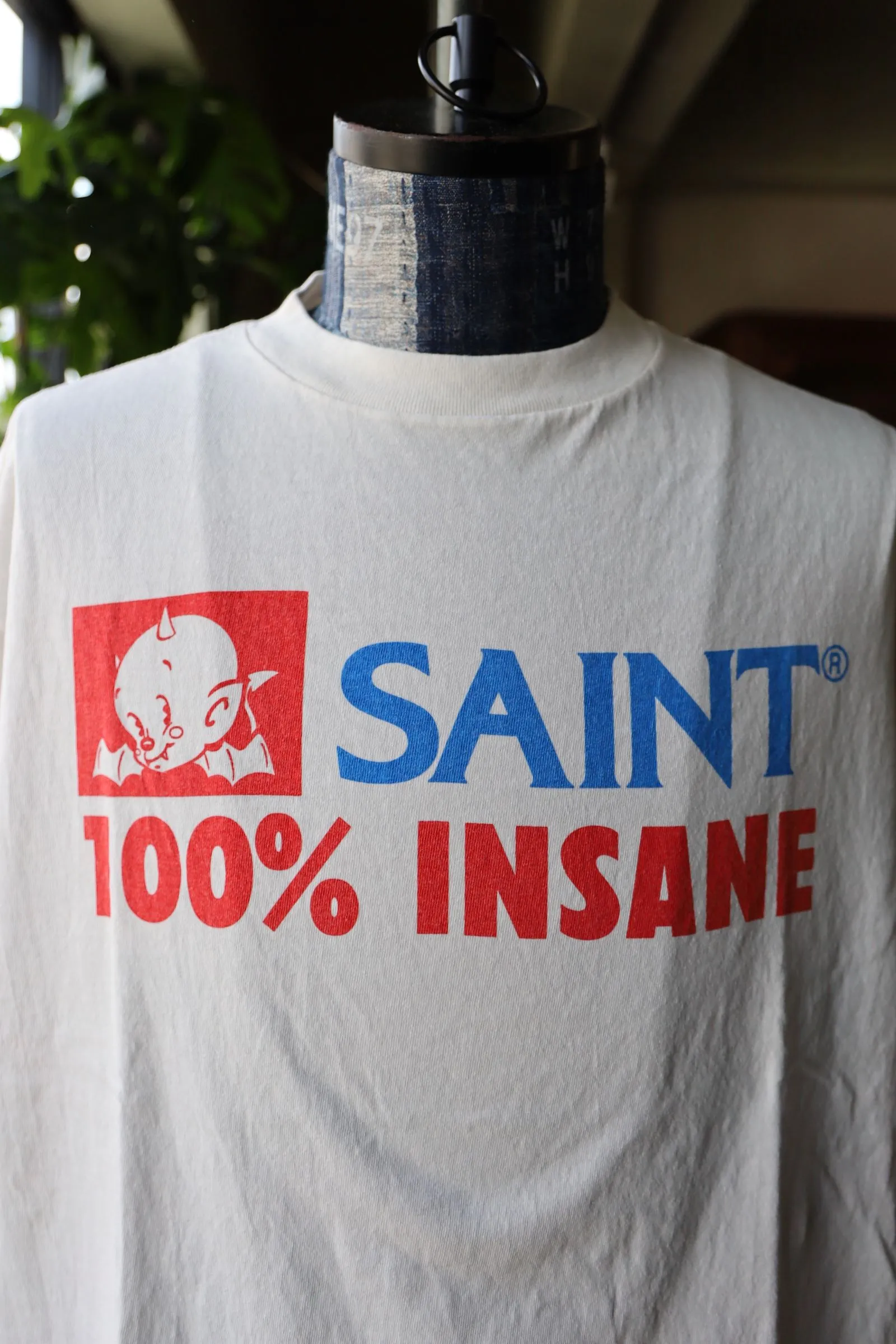 SAINT Mxxxxxx INSANE SS TEE/WHT Little Devil Angel TEE 100% INSANE slogan printed short sleeves off-white S-XL tube-woven fabric without side seams OE yarn original same weight correct version original main mark/wash mark/little angel security code original development no touch printing